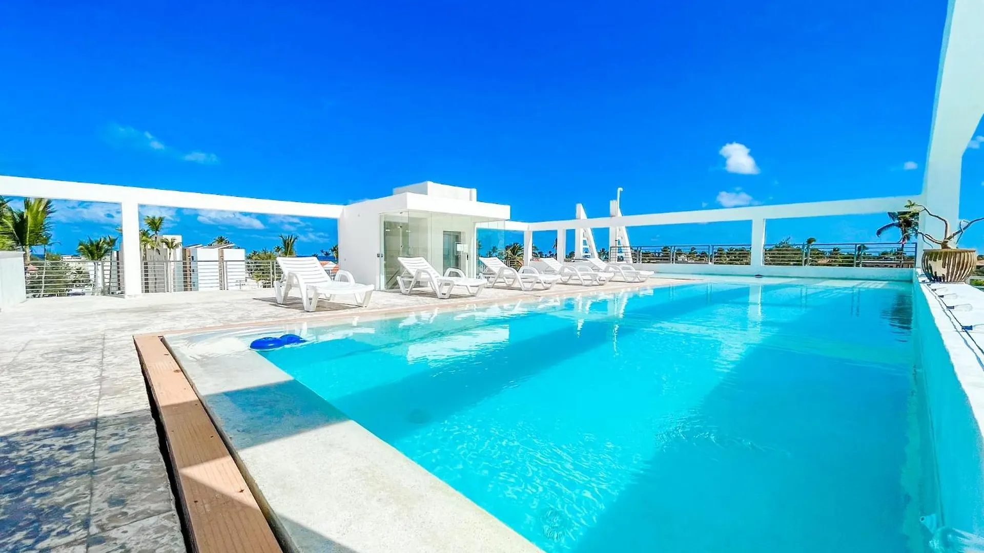 Studios Suites Rooftop Pool Bavaro Beach Club & Spa Punta Cana